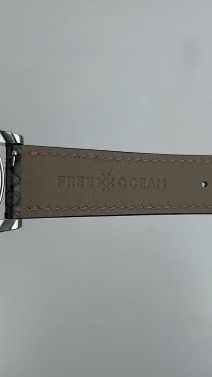 Galloping Horse · Qiangjin gold-inlay lacquer dial · 马到成功
