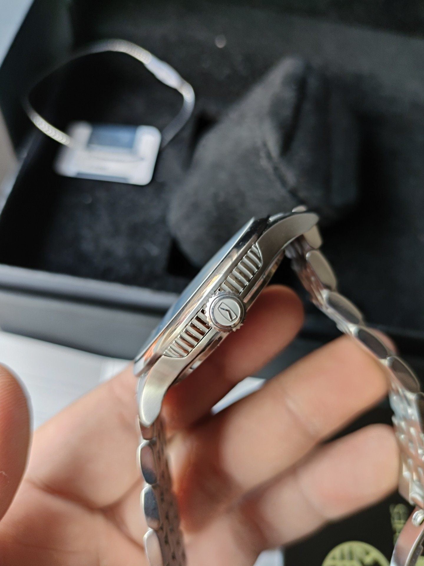 Designer Series · Frost dial