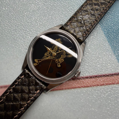Galloping Horse · Qiangjin gold-inlay lacquer dial · 奔馬圖