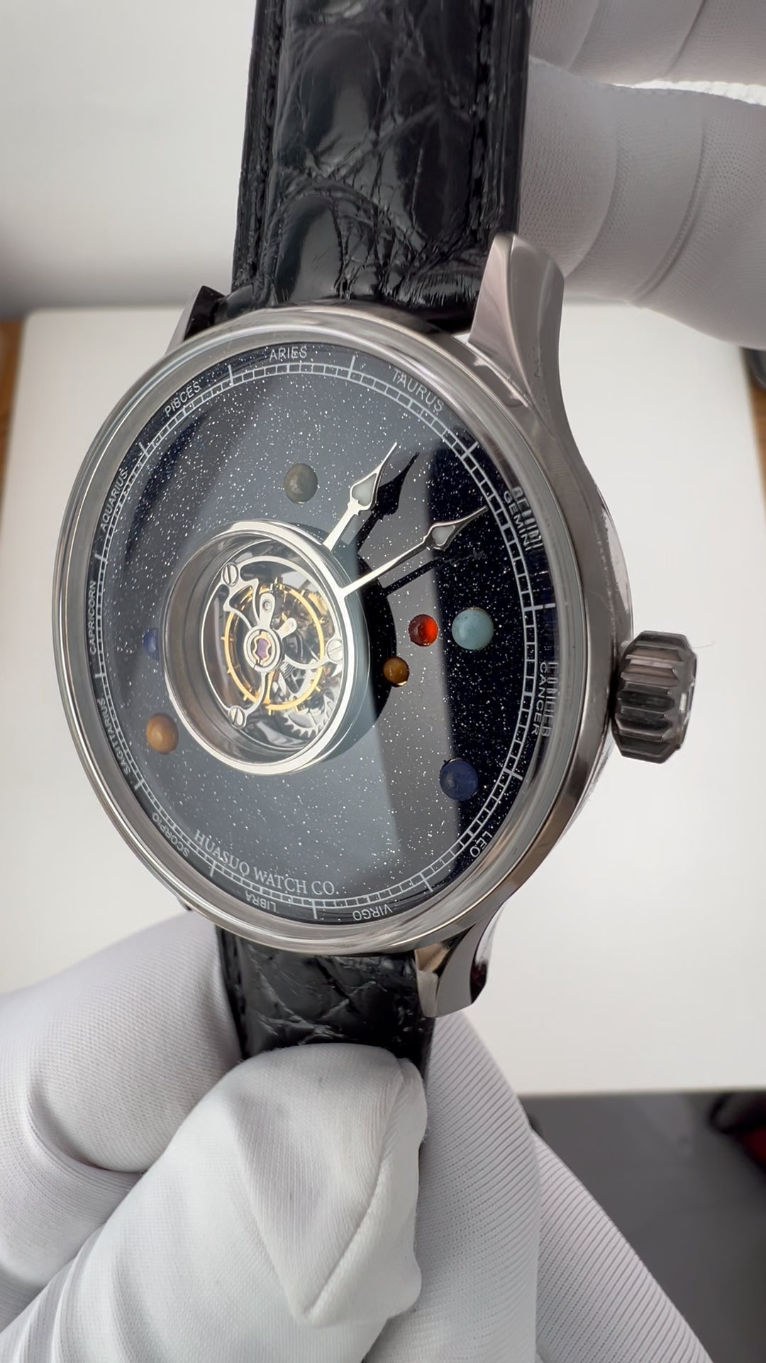 Central Tourbillon · Planets