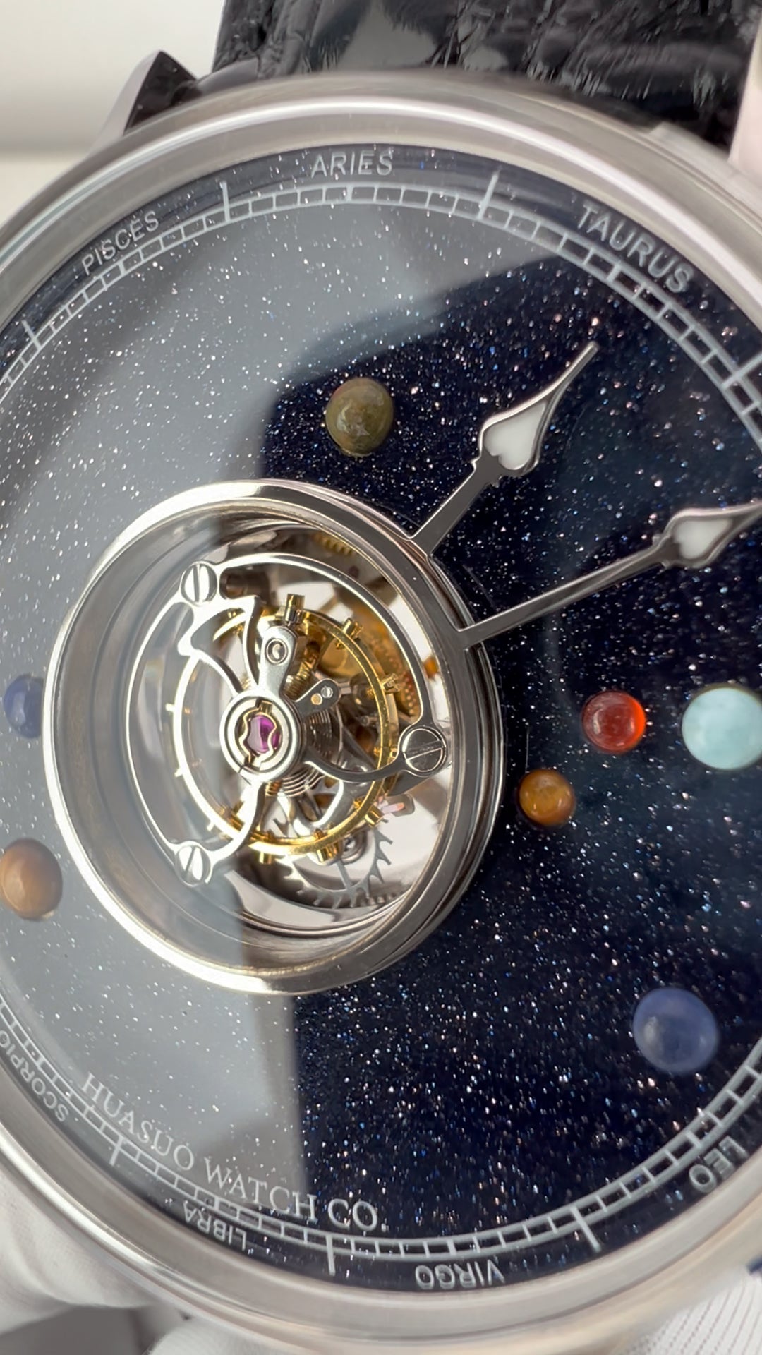 Central Tourbillon · Planets