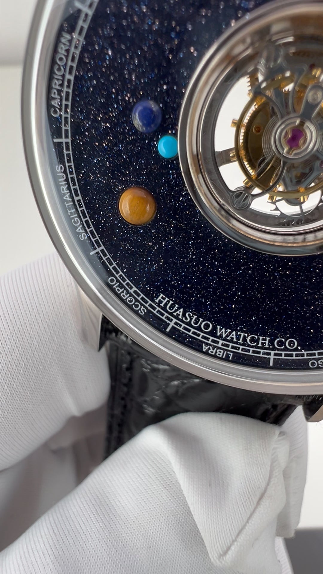 Central Tourbillon · Planets