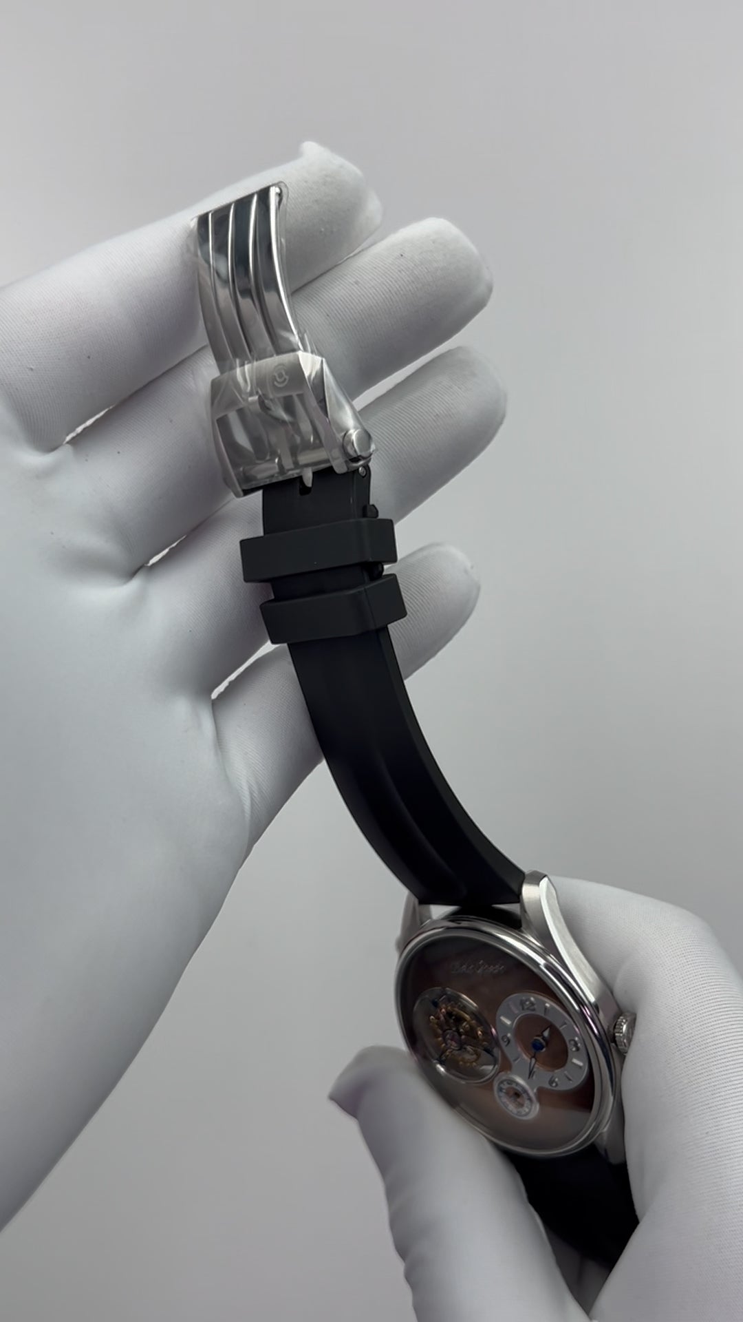 Ji Chen 008 · Brown 琥珀金