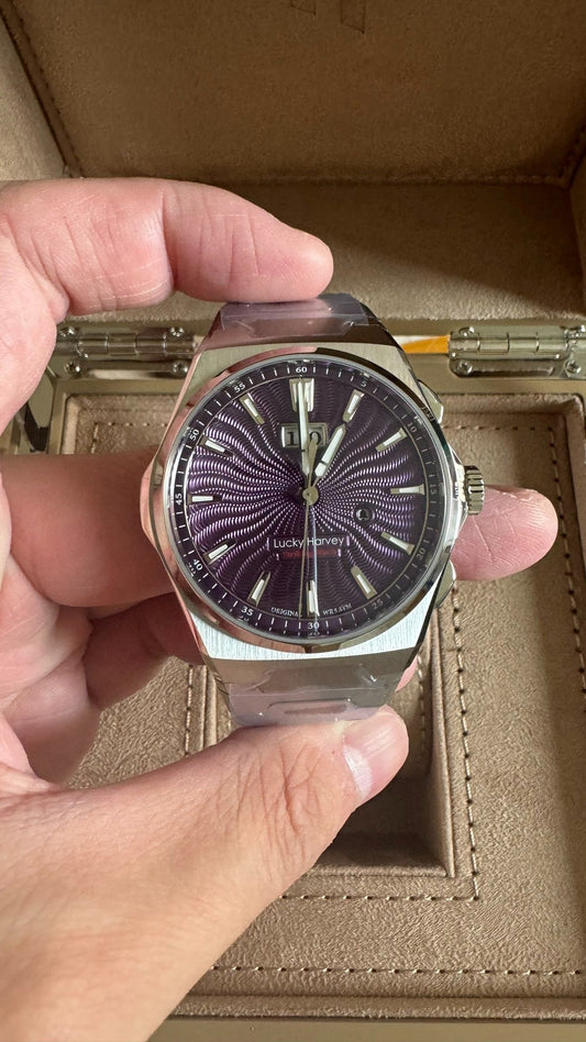[Pre-owned] Striking Watch
