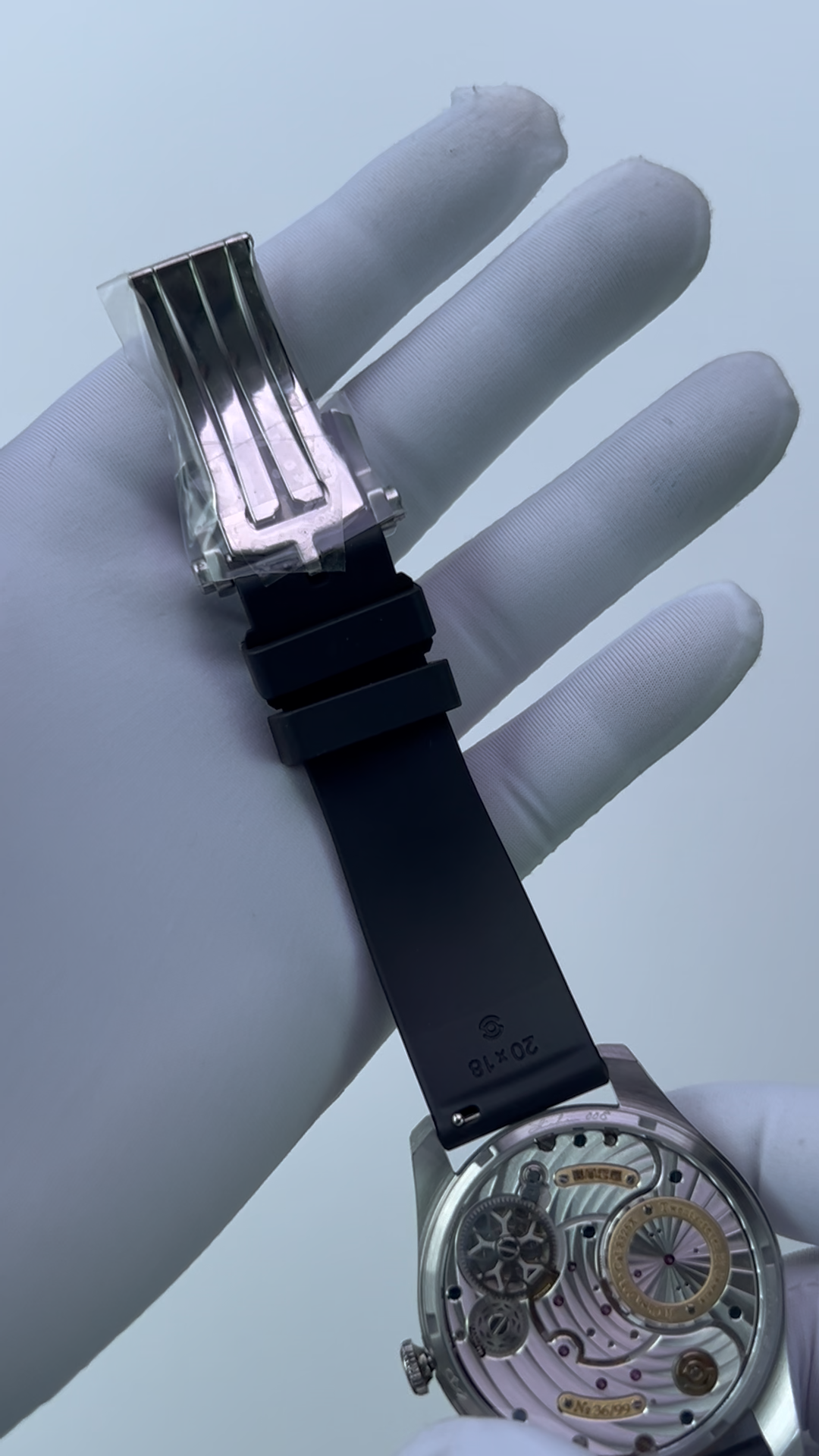 Ji Chen 008 · Grey 瑾烟灰