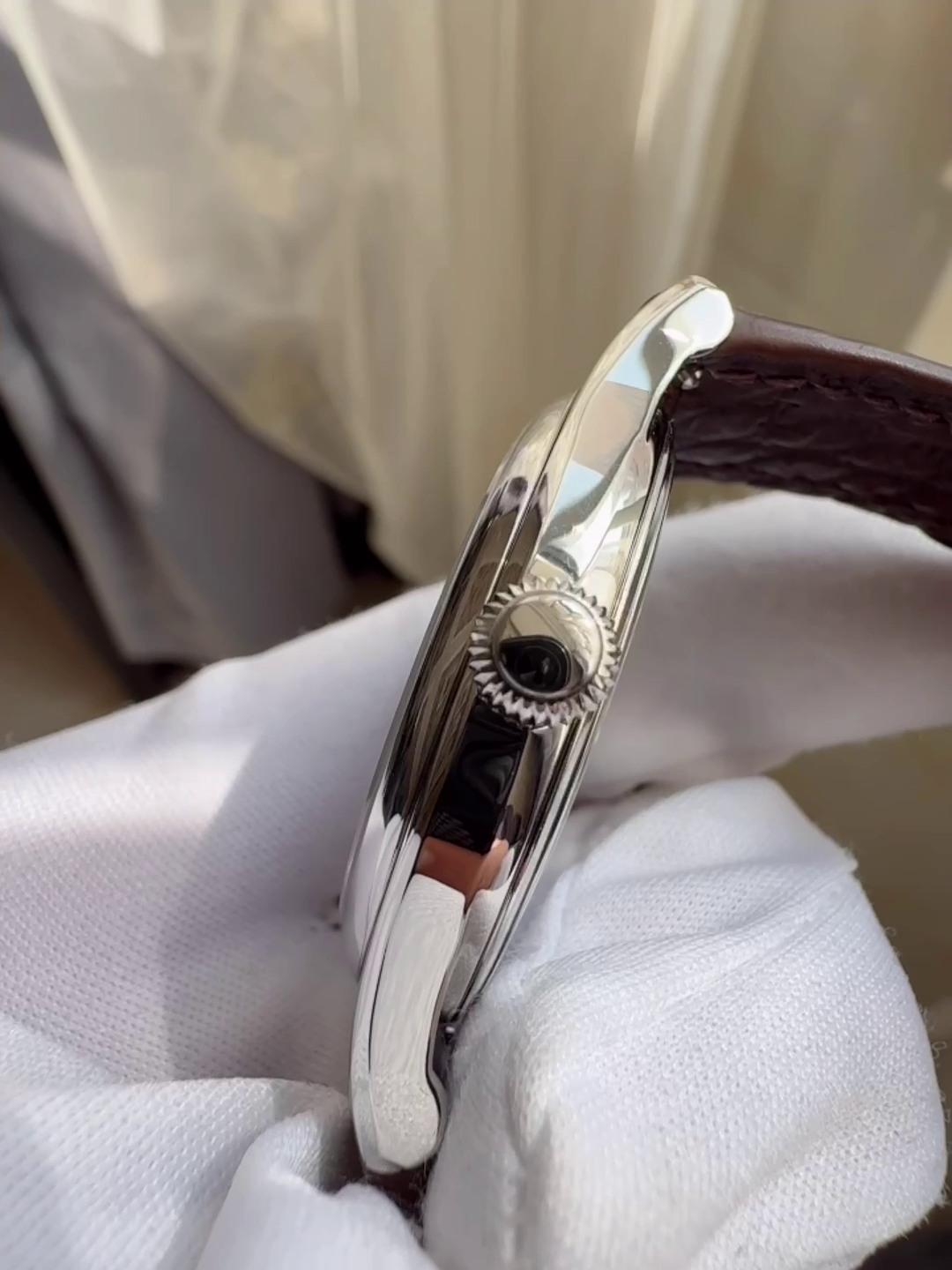 [Pre-owned] 2124/11A · Grand Feu Enamel