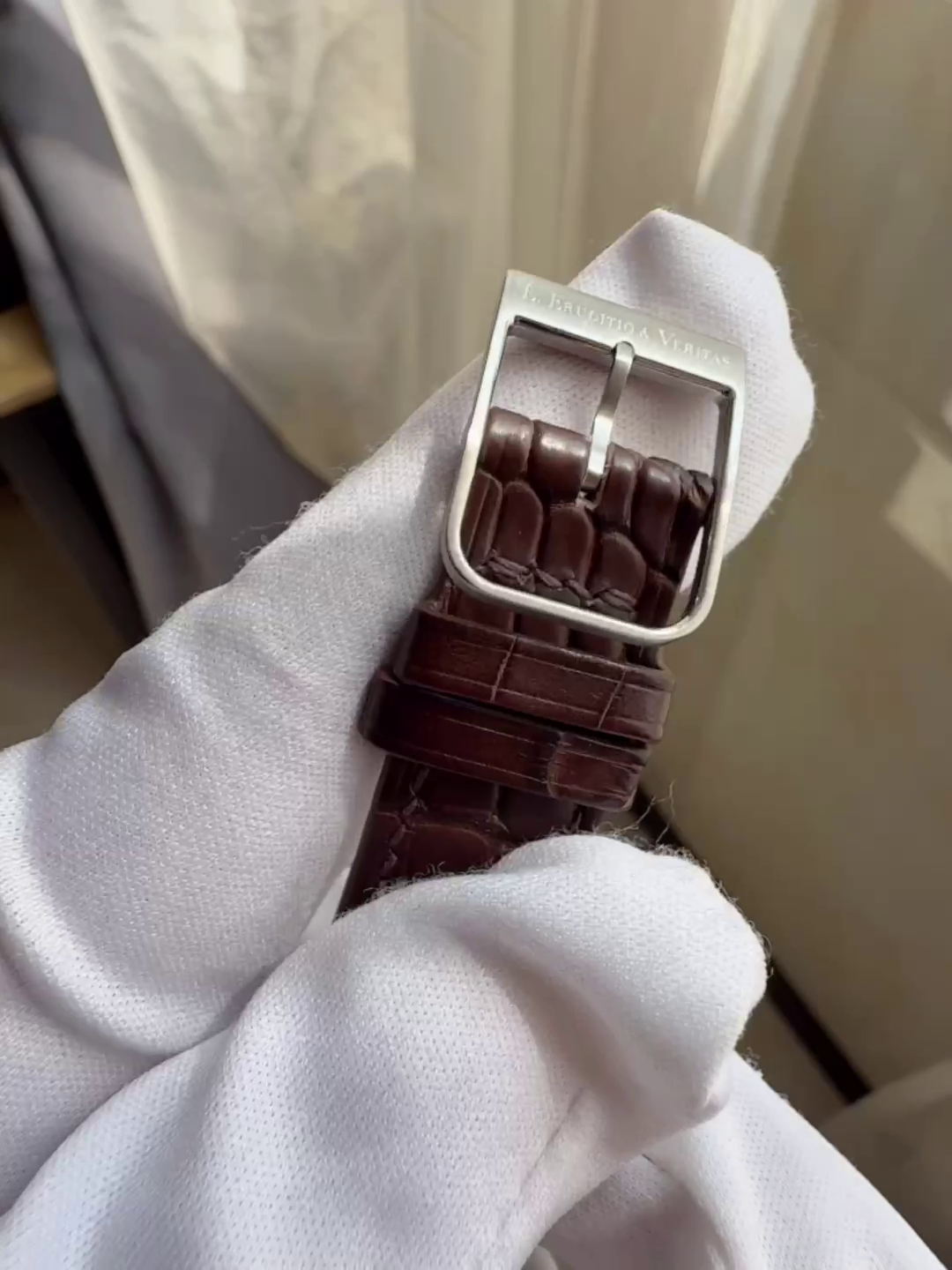 [Pre-owned] 2124/11A · Grand Feu Enamel