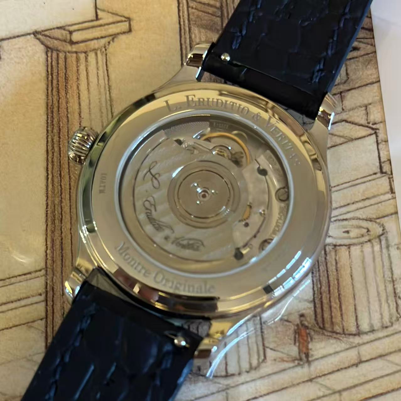 2124/11A · Grand Feu Enamel