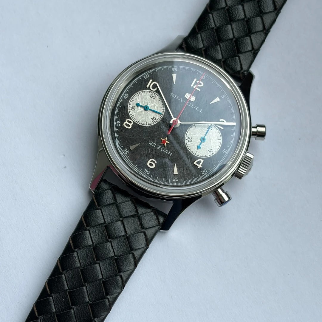 Sea-Gull 1963 · meteorite dial