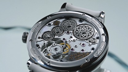 Magic 1 · Rotating case