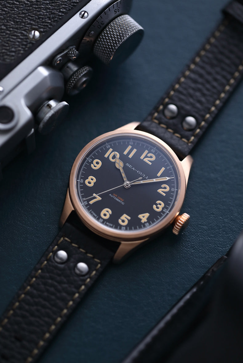 Salute · Aircraft Clock 302 · bronze case